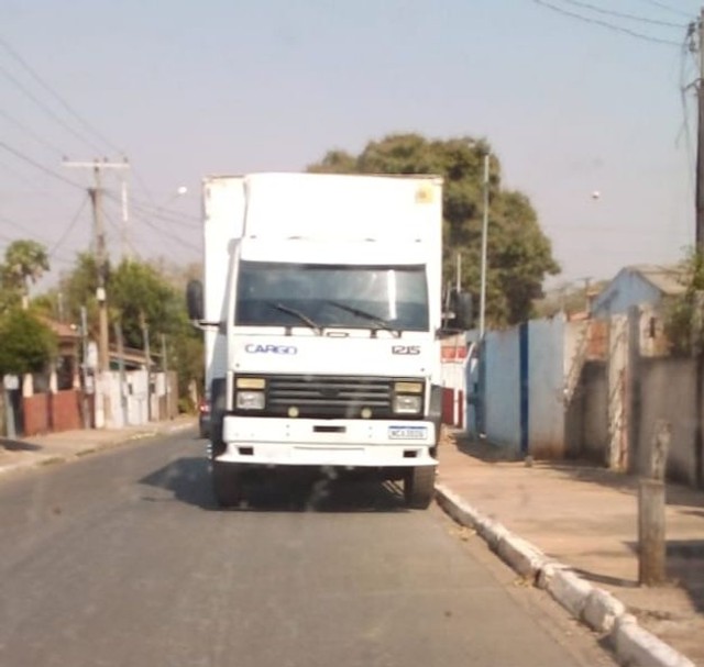 CARGO 1215