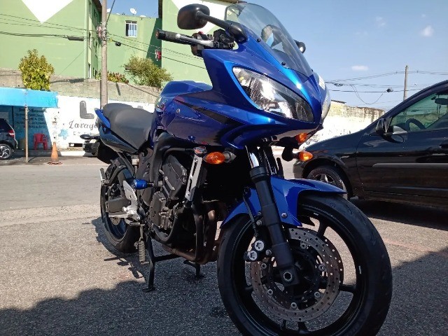 MOTO YAMAHA FZ6 FAZER 600