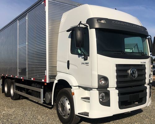 CAMINHÃO VOLKSWAGEN CONTELATION