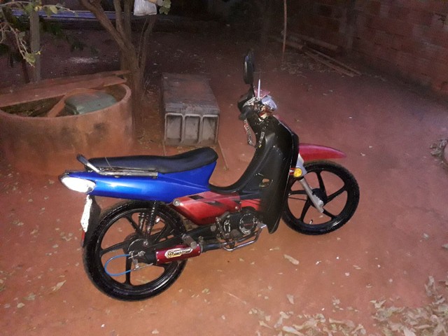 VENDO ESSA 50CC BULL F5 VL$$ 1600 NO DINHEIRO