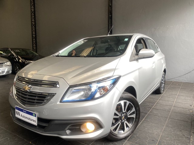 GM CHEVROLET ONIX 2015 LTZ 1.4 ME LINK TOP DE LINHA DO MODELO