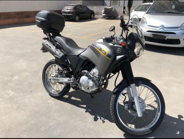 YAMAHA XTZ 250 TÉNERÉ
