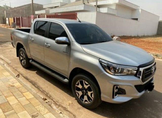 TOYOTA HILUX SRX 2018 A VENDA