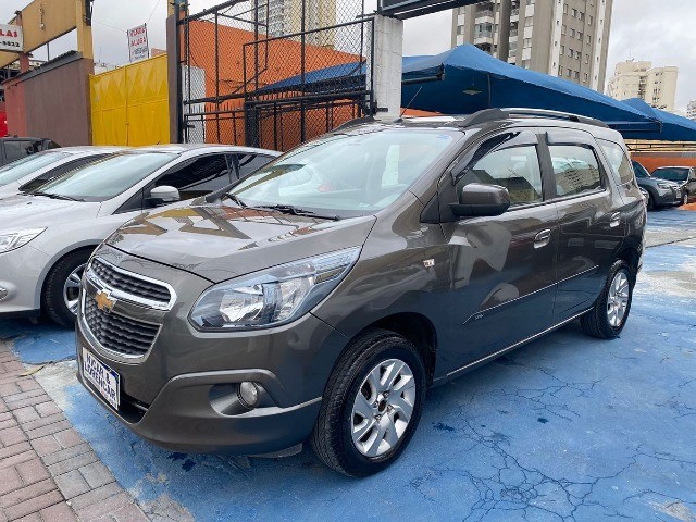 SPIN 1.8 LTZ FLEX AUT. 2013 7 LUGARES