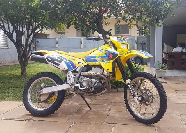 SUZUKI DRZ 400E