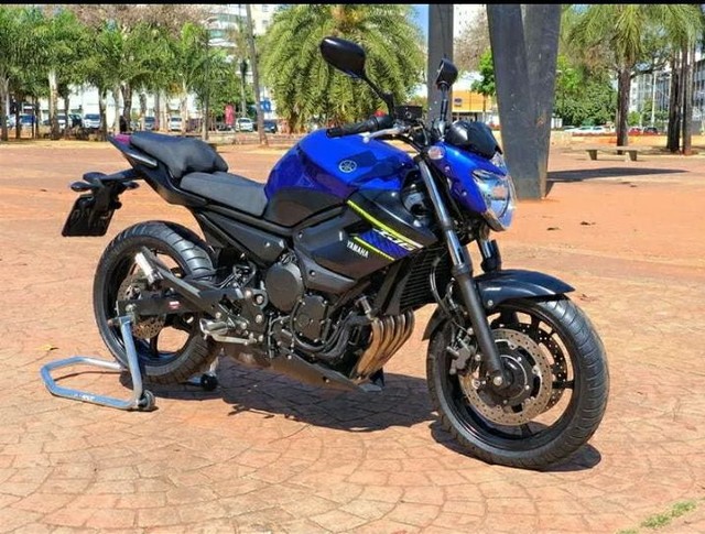 YAMAHA XJ6