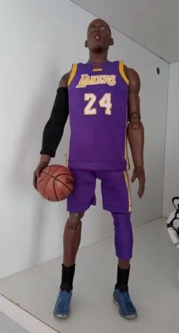 boneco nba kobe bryant todo articulado zerado
