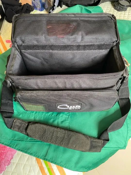 BOLSA CINE ALTA ACOLCHOADA CASE RÍGIDA  30x18x23 cm