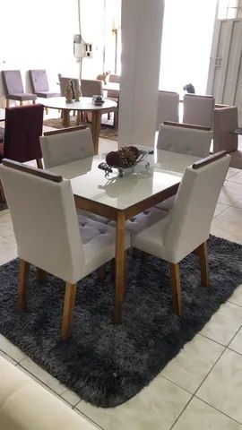 Mesa 4 cadeiras em madeira maciça  - Foto 2