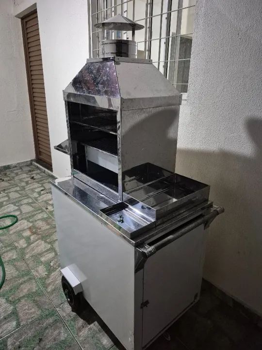 Carrinho de churrasquinho 