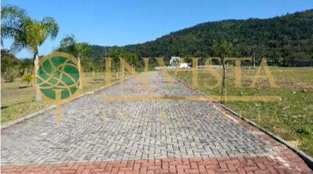 À venda | Condomínio fechado, 380 m² - Canasvieiras, em Florianópolis.