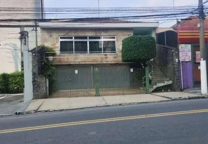 Casa Comercial à venda e locação no Centro de Osasco - 3 dormitórios, 2 suítes, 4 garagens