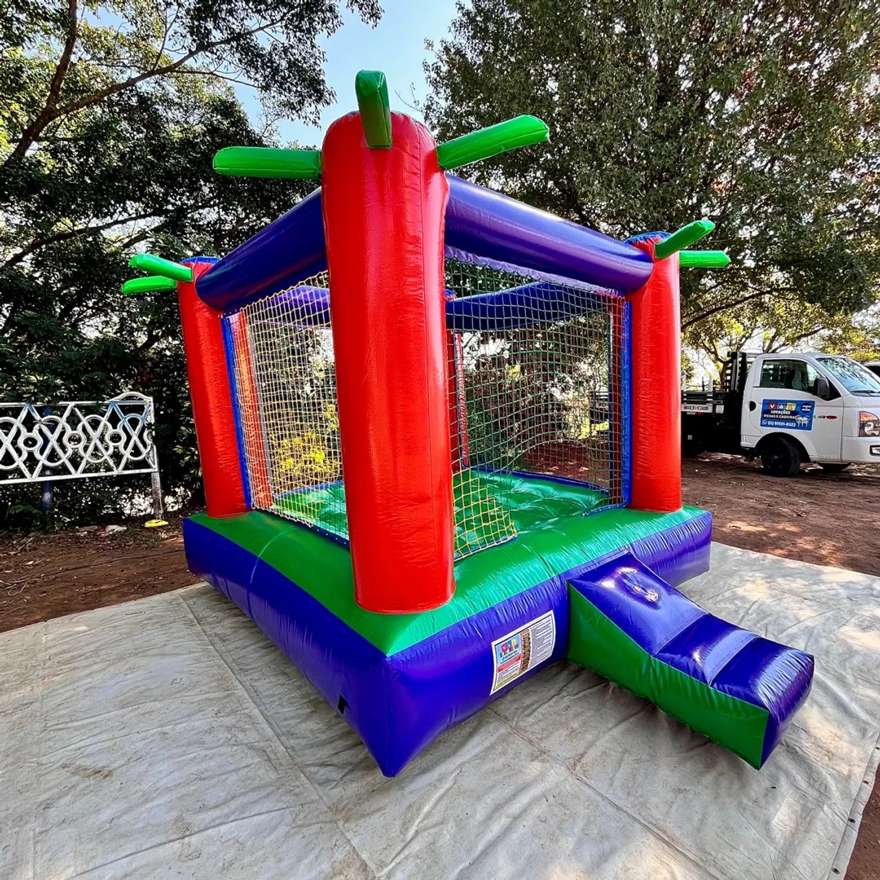 Castelinho pula pula coqueiro 3x3m com motor - Foto 2