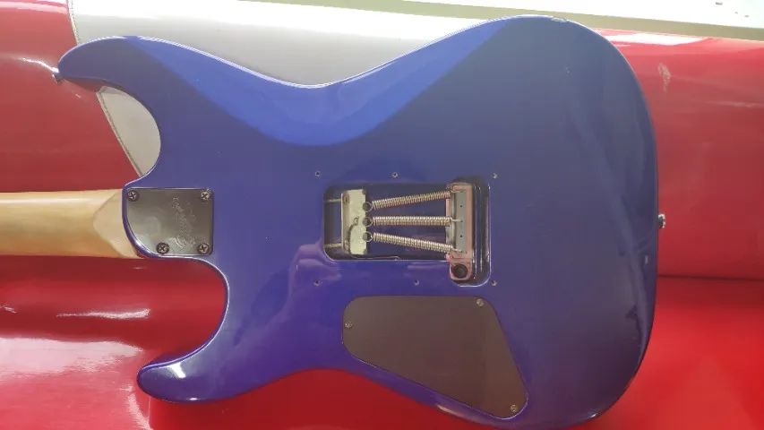 Guitarra Squier série Showmaster - Foto 4