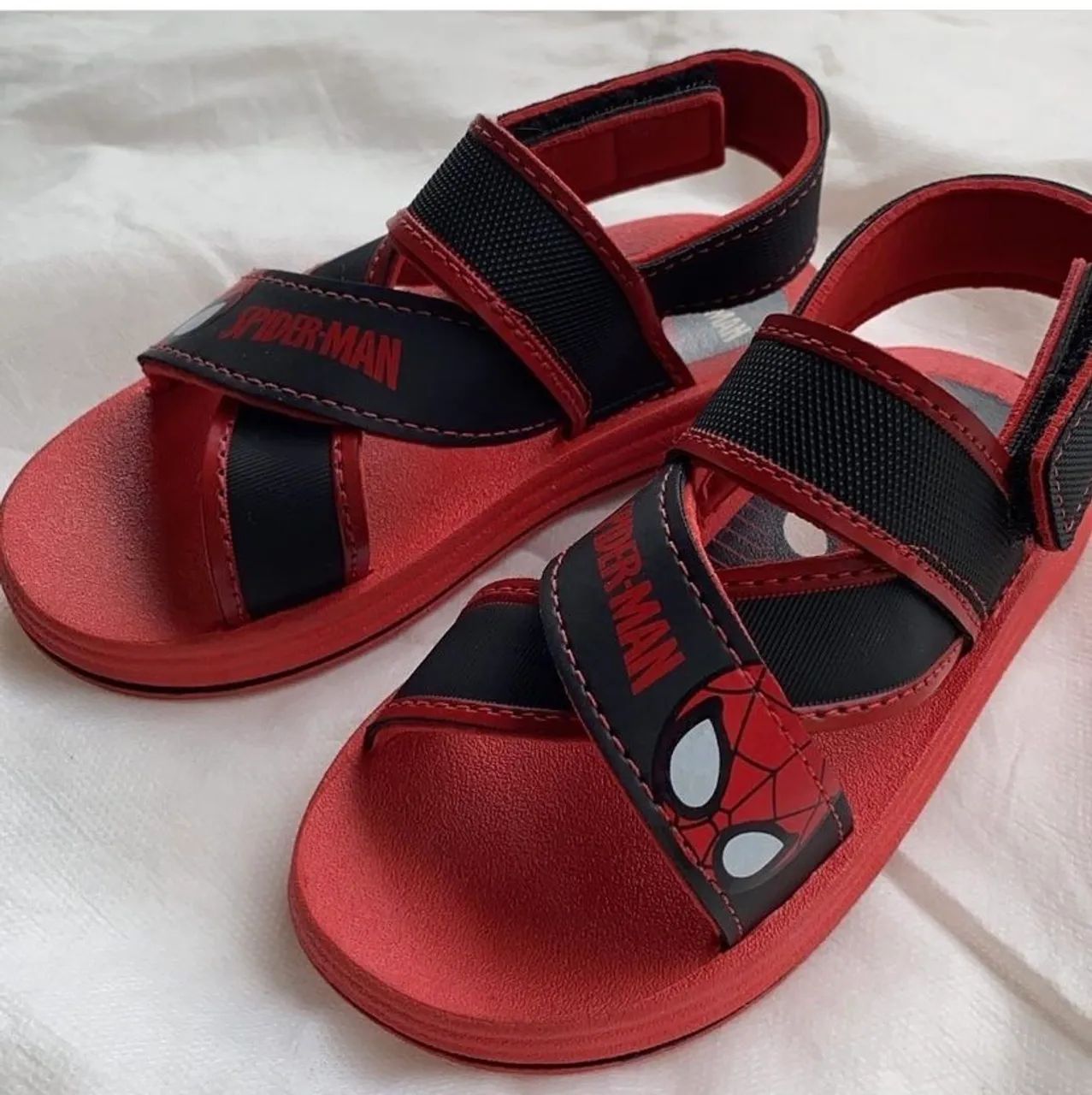 Sandália infantil homem aranha 