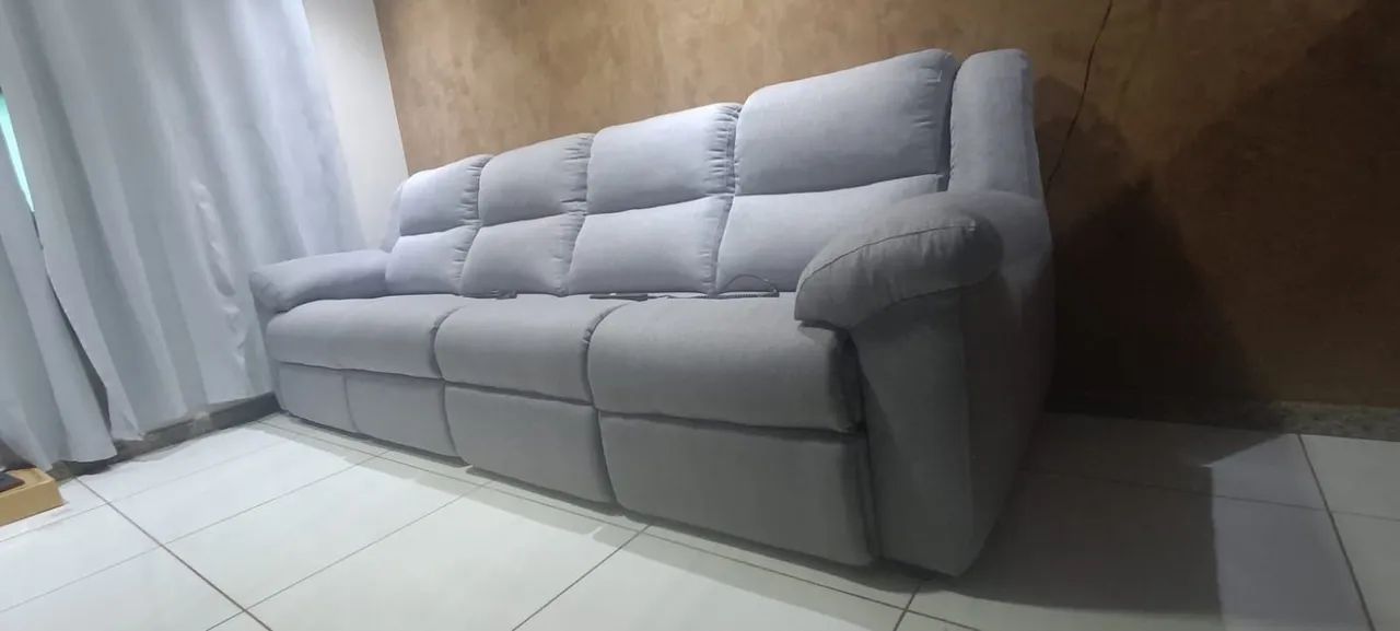 Sofá 4 lugares - Conforto e estilo! - Foto 4