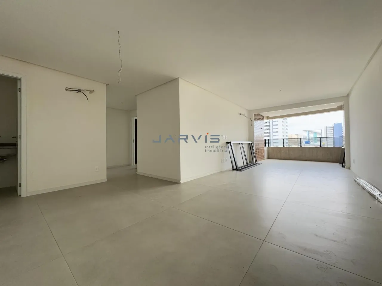 Apartamento com 3 Suítes à venda no Edf. Ravenna-Ponta Verde