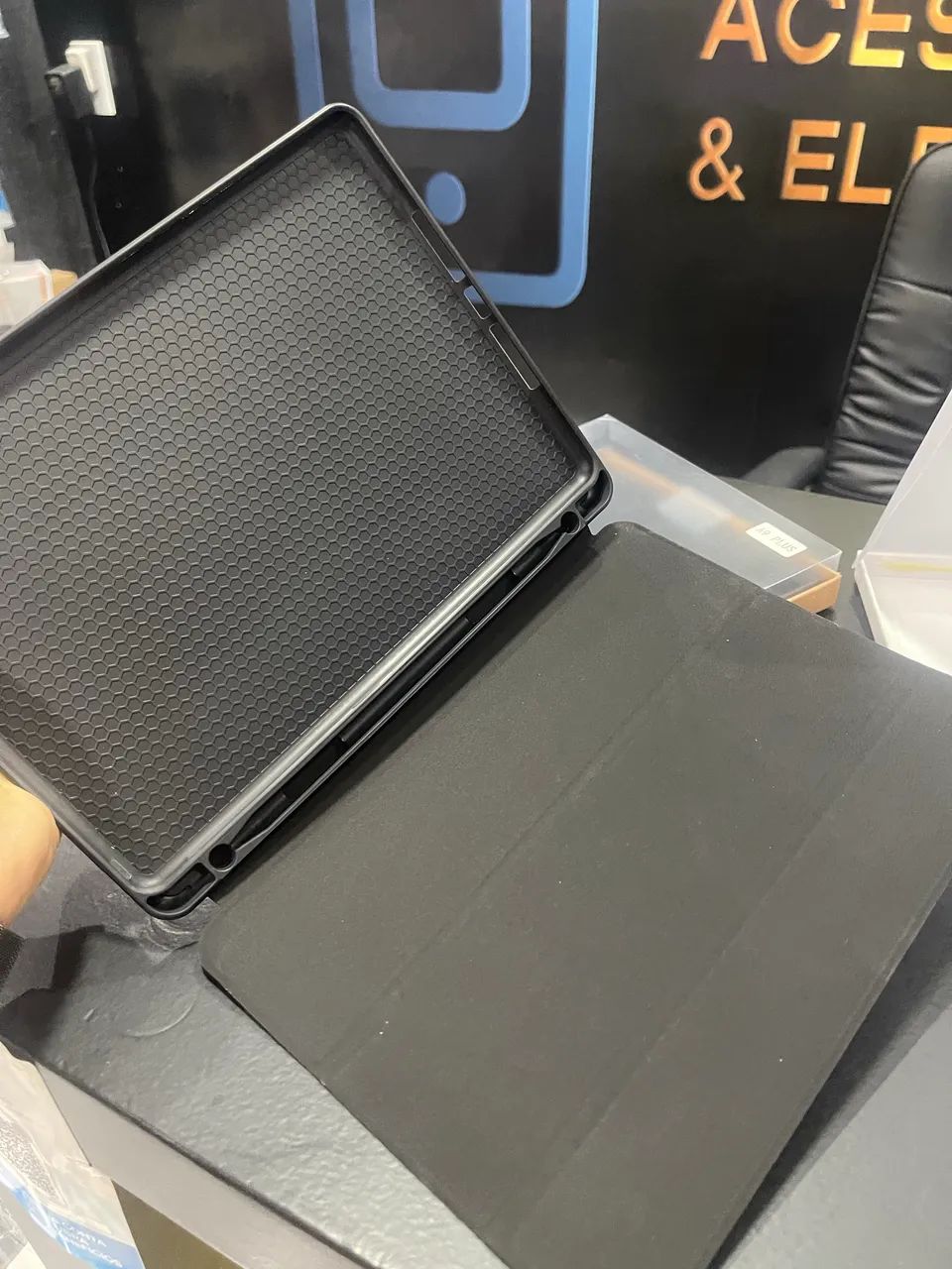 Capa magnética tablet A9 plus  - Foto 2