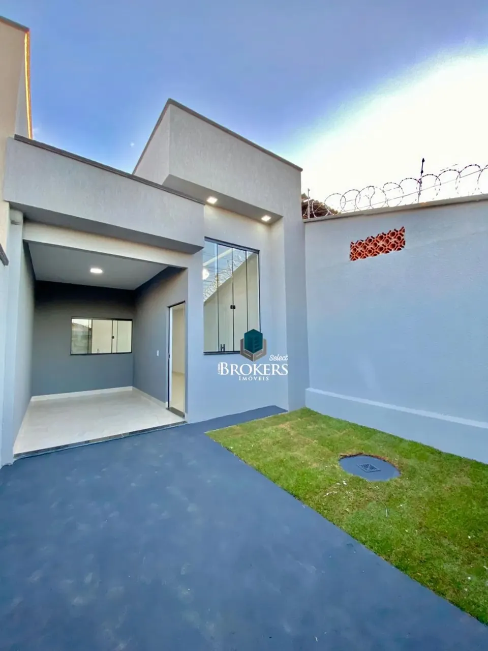 Oportunidade | Estrela Dalva | Casa 2/4 sendo 1 suíte | Área de serviço | 1 vaga | 100 m