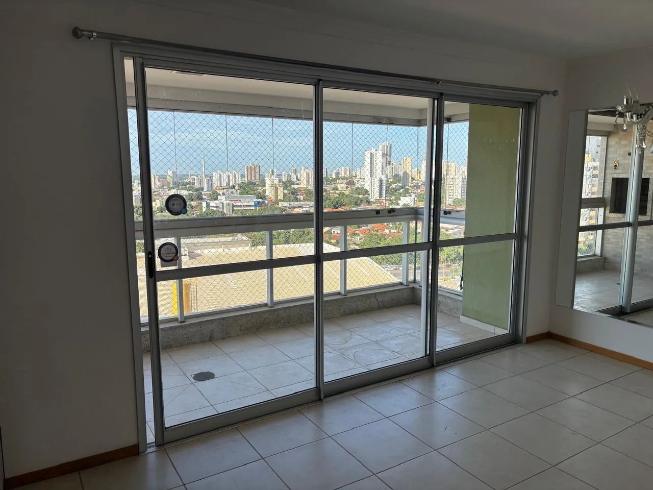 Porta de Alumínio de Correr 3,20m - 3 Folhas | Excelente Estado