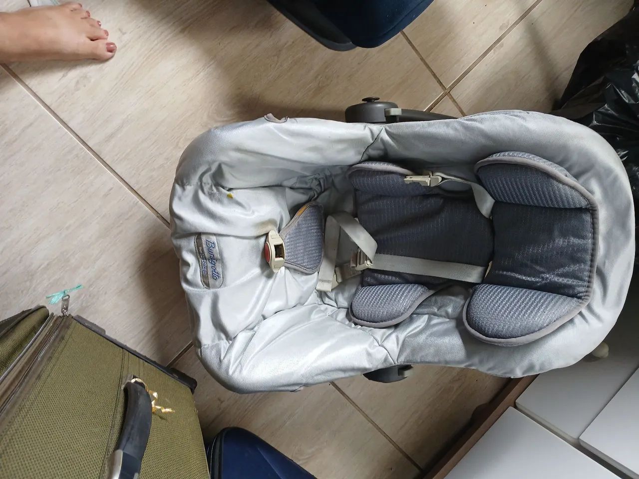 Cadeirinha de Bebê - Bebê Conforto Burigotto - Usada - Foto 2