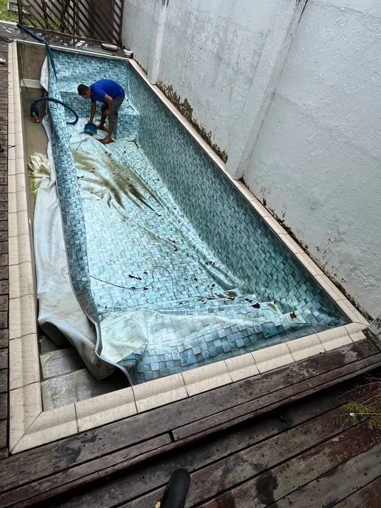 Piscina de vinil, construção, reforma de piscina.