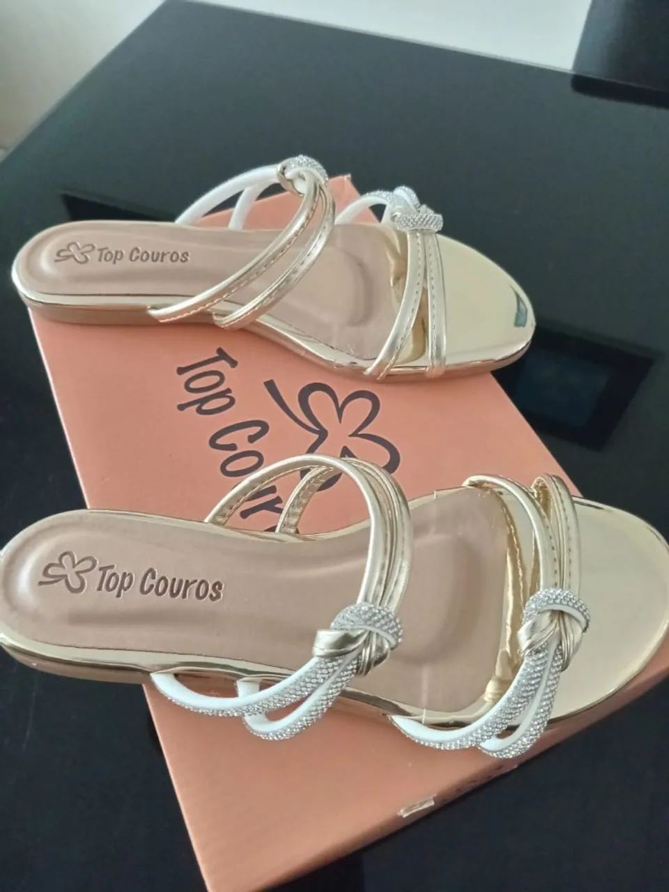 Sandália Top Couros nova na caixa