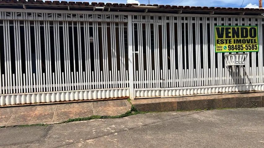 QNP 15 - Casa com área de serviço