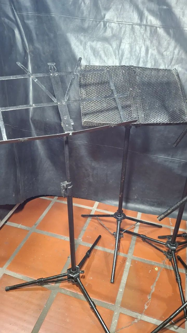 Par de Pedestal Partitura