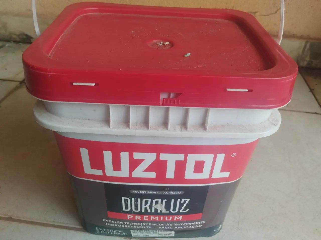 Revestimento acrílico luztol