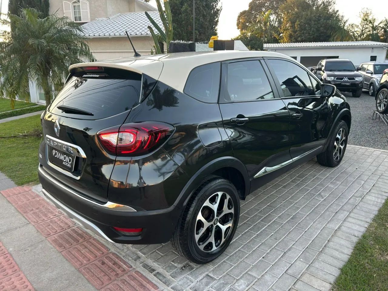 CAPTUR Intense 1.6 16V Flex 5p Aut. - Foto 4