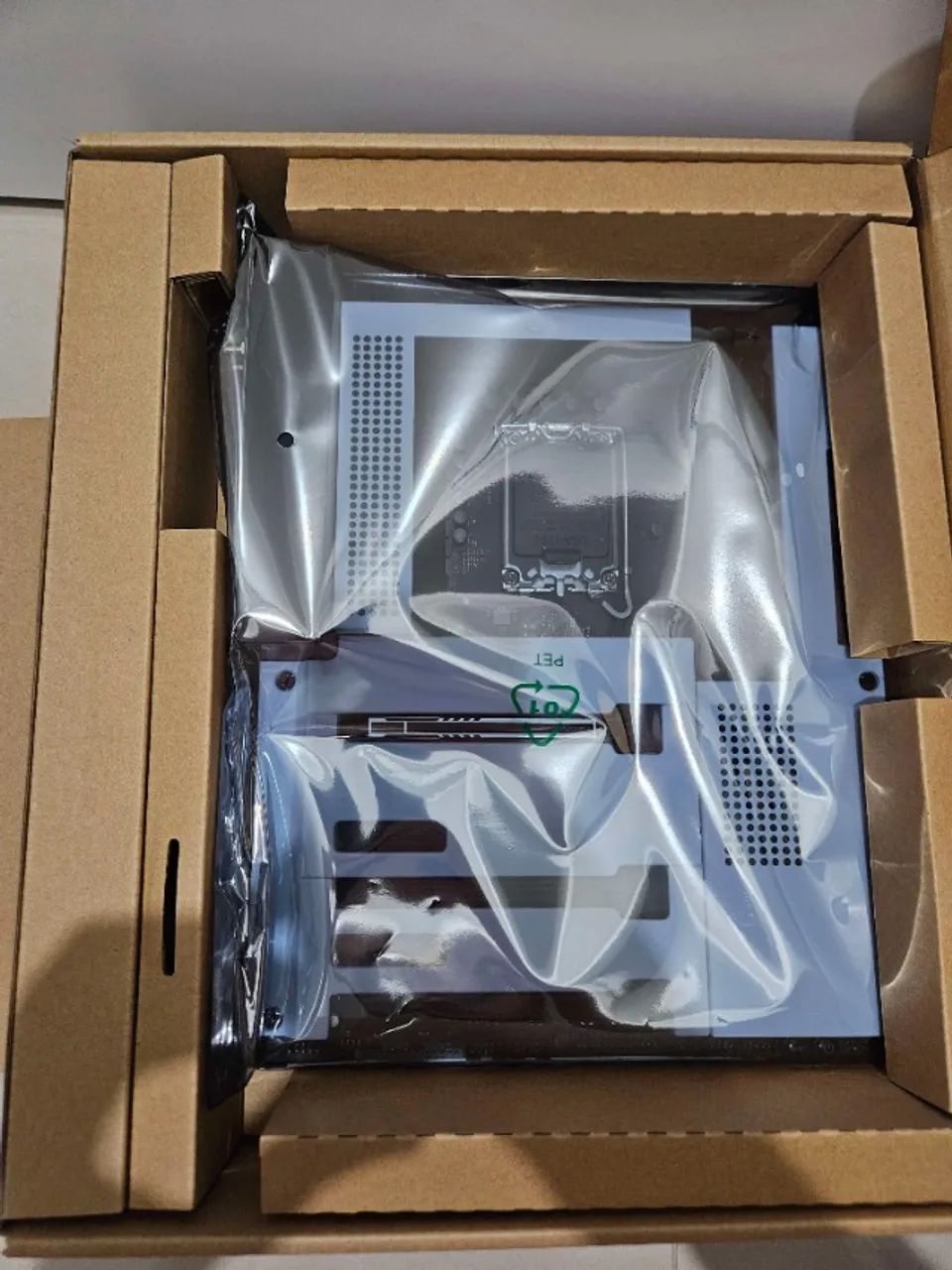 (NOVO) Placa Mãe NZXT Z790 N7 WIFI, White, Intel LGA 1700, ATX, DDR5, N7-Z79XT-W1 - Foto 5