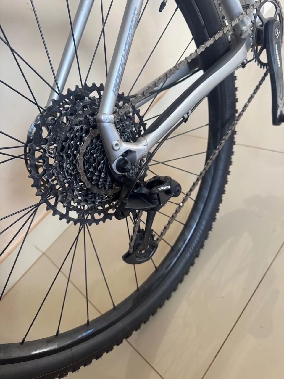 BICICLETA SPECIALIZED ROCKHOPPER EXPERT 29 (TAMANHO S) - Foto 5