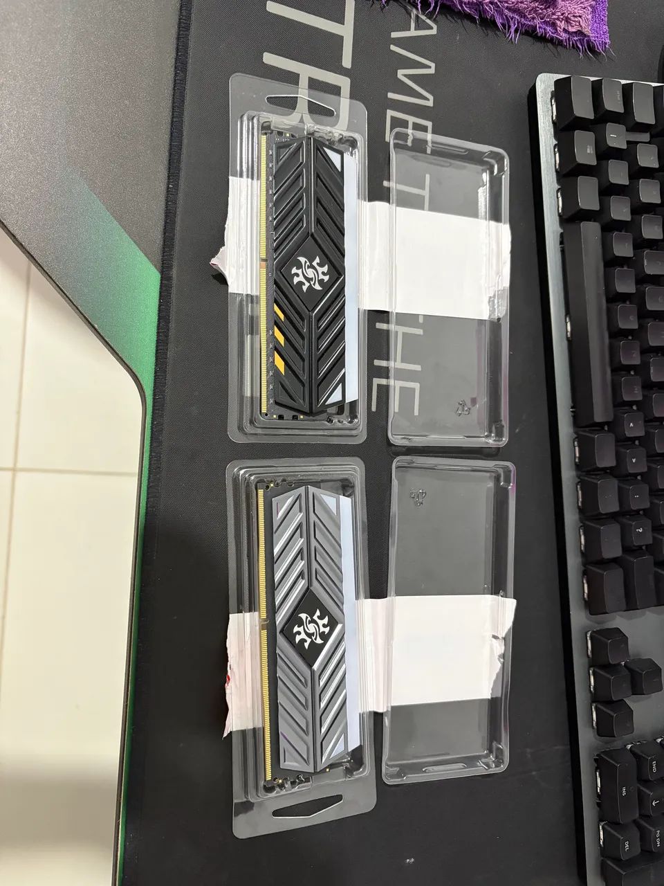 XPG Spectrix D41 8GB DDR4 RGB Gray 3000MHz RAM Memory64385501859459123