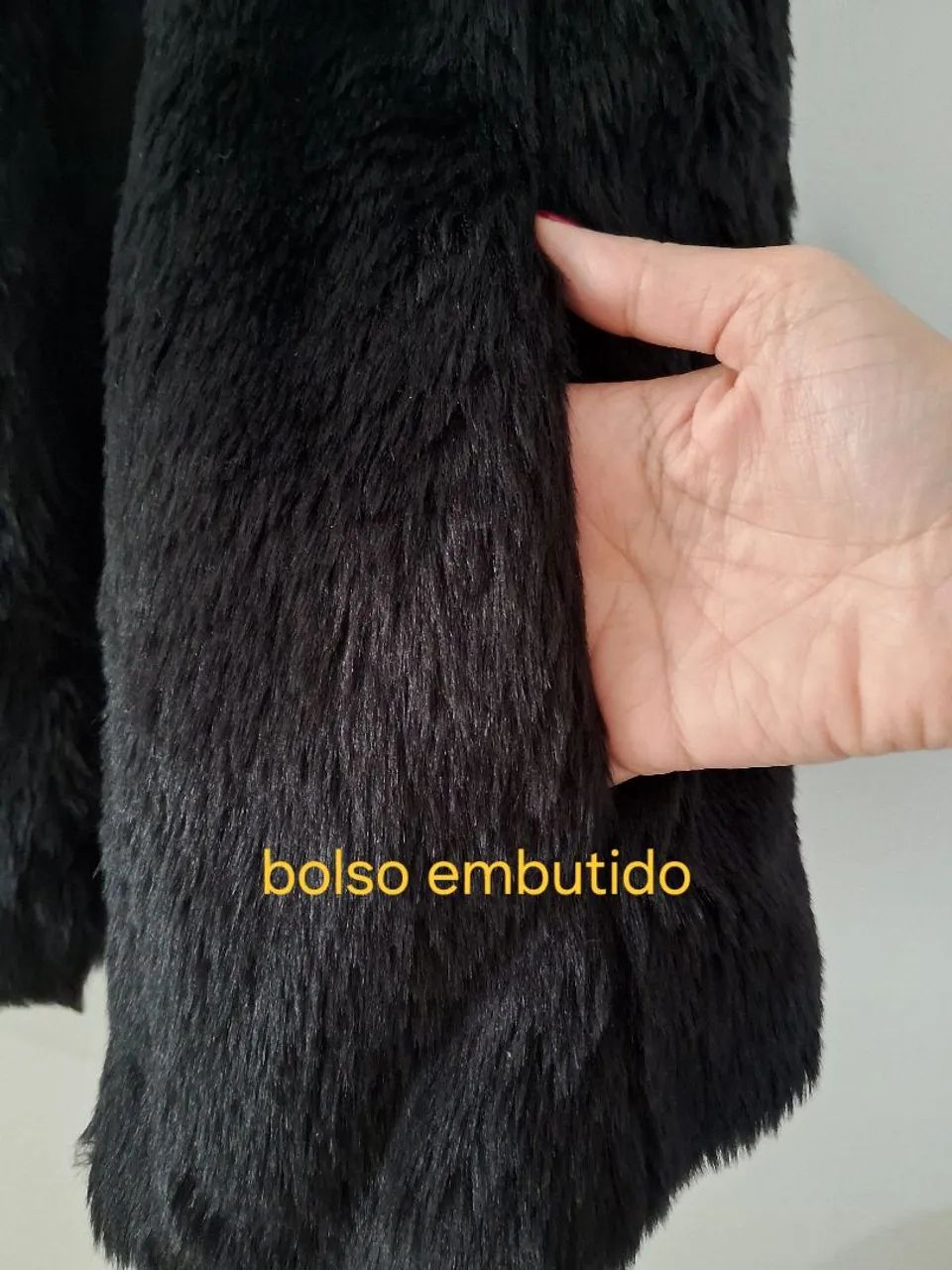 Colete Feminino em Pelo com bolsos e colchetes embutidos  - Foto 2