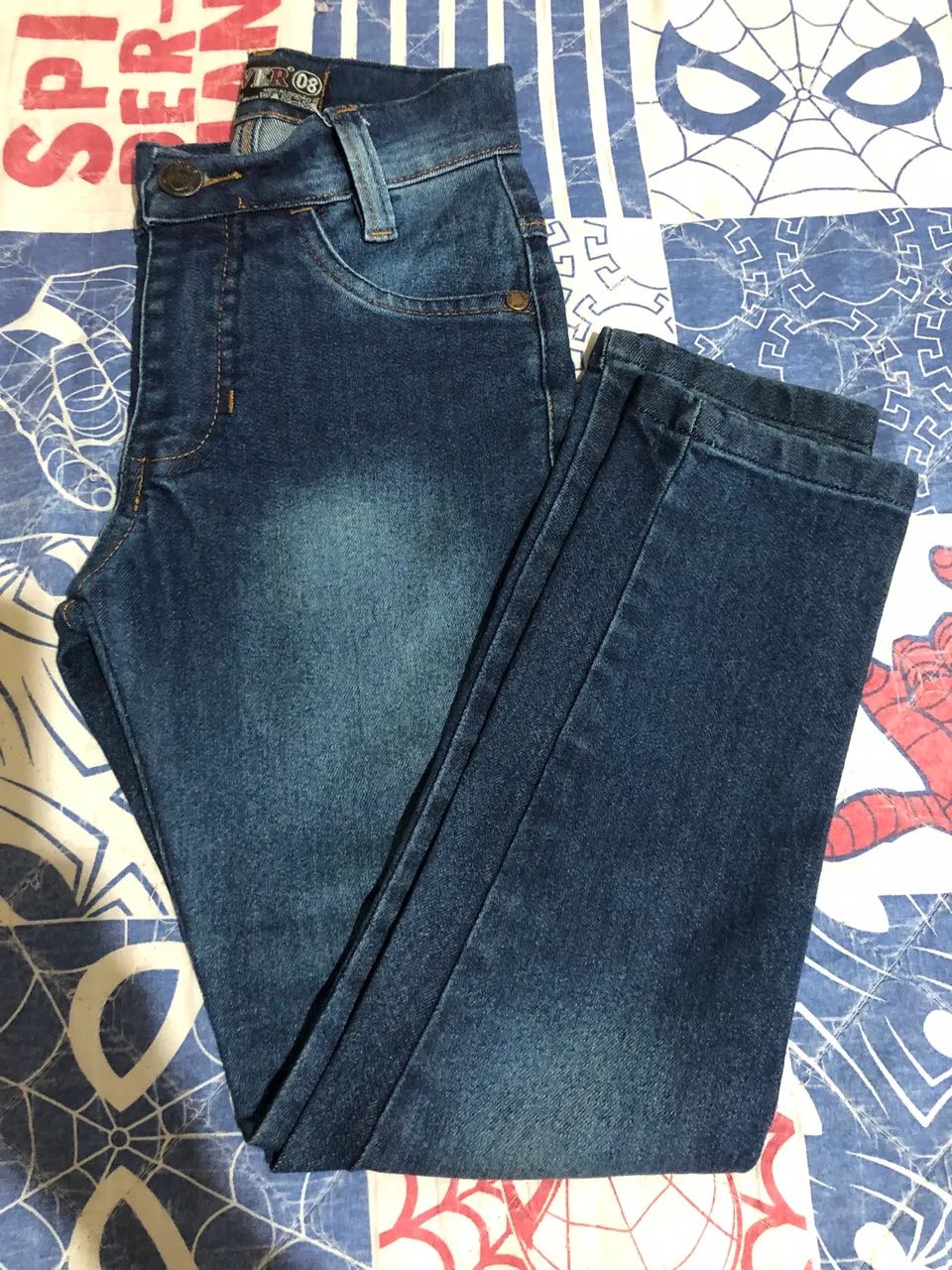 Calça dins 8 anos 