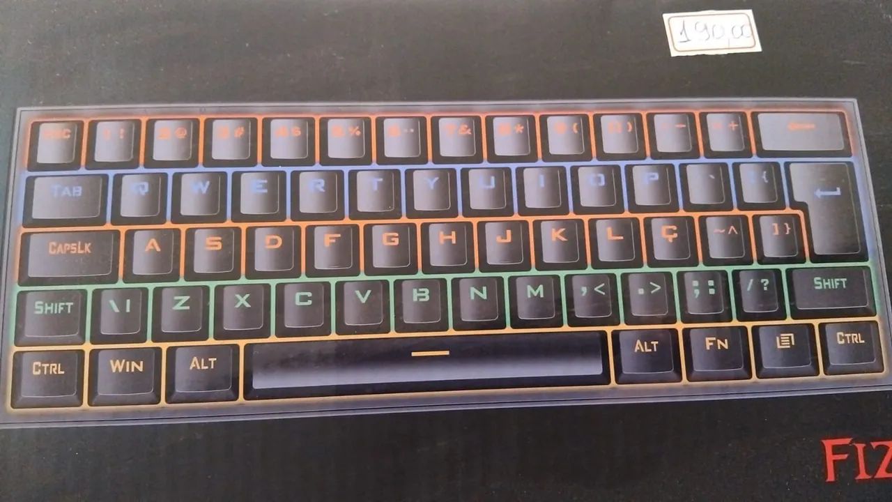 Teclado da red dragon lacrado do Pedro