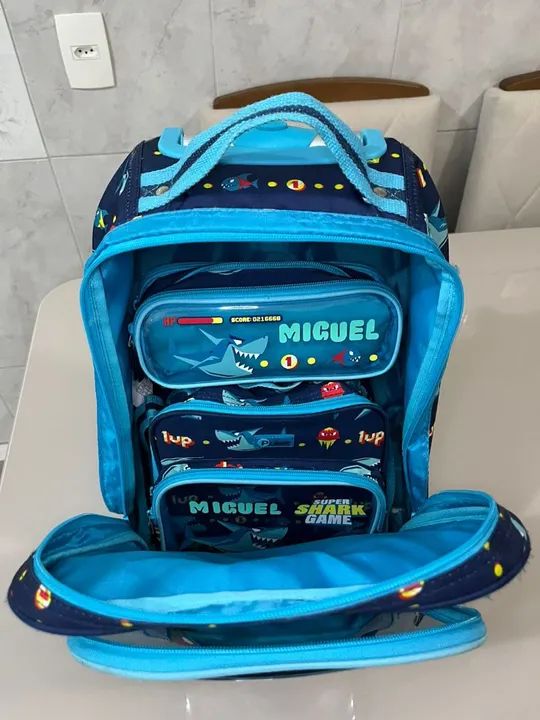 Mochila de rodinhas infantil Shark - Foto 4