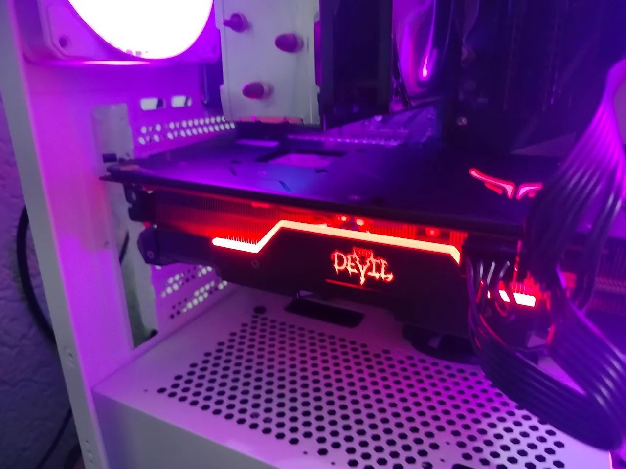 RX 5700 red Devil leia - Foto 2
