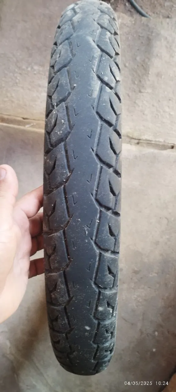 Pneu de Moto