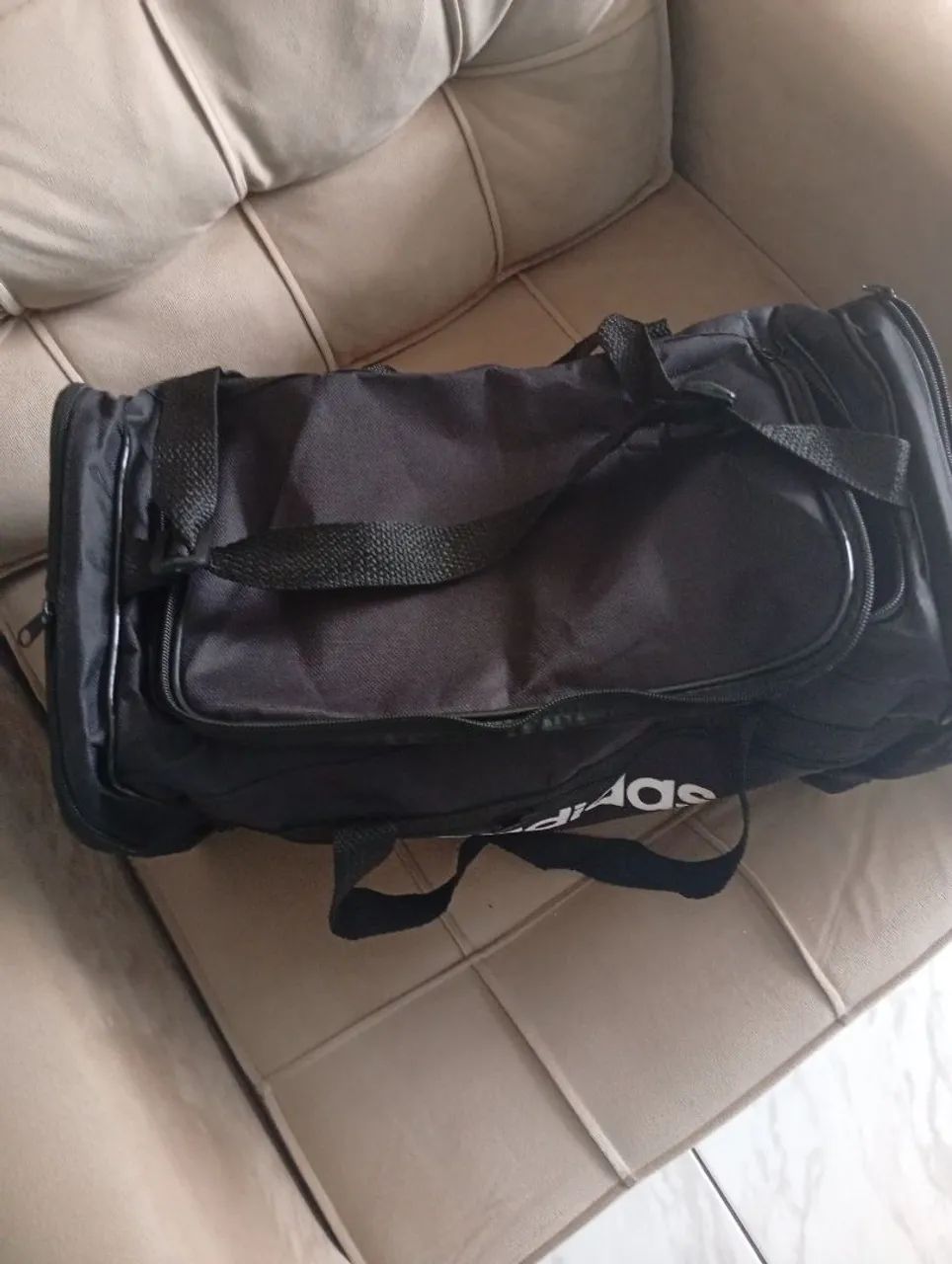 Bolsa Adidas  - Perfeita para Academia e Viagens - Foto 2