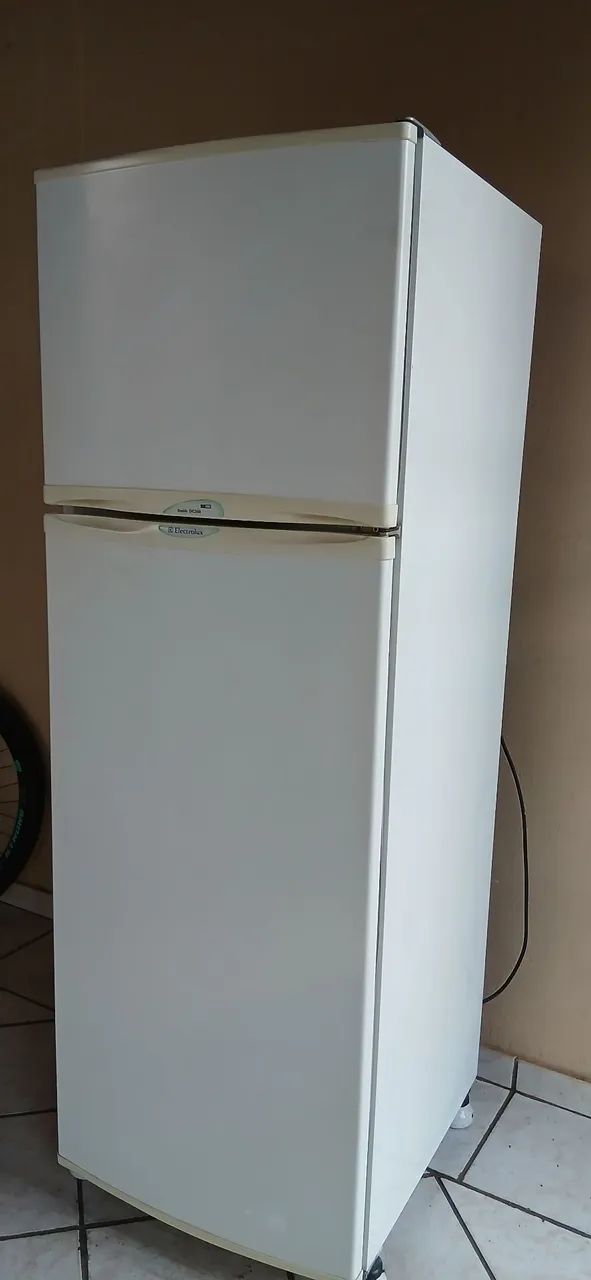 Geladeira Duplex Electrolux 380L