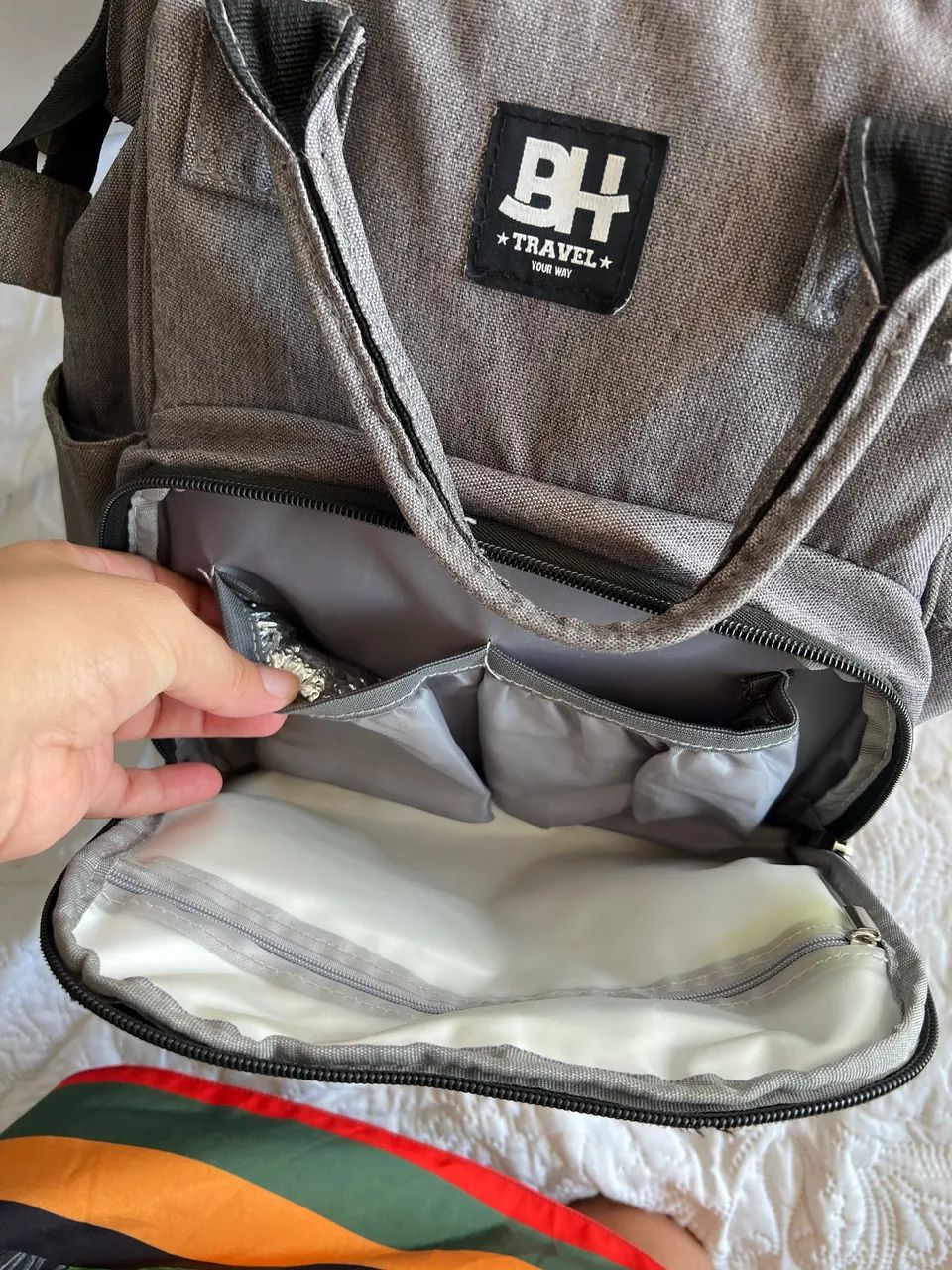 Mochila maternidade impermeável  - Foto 3