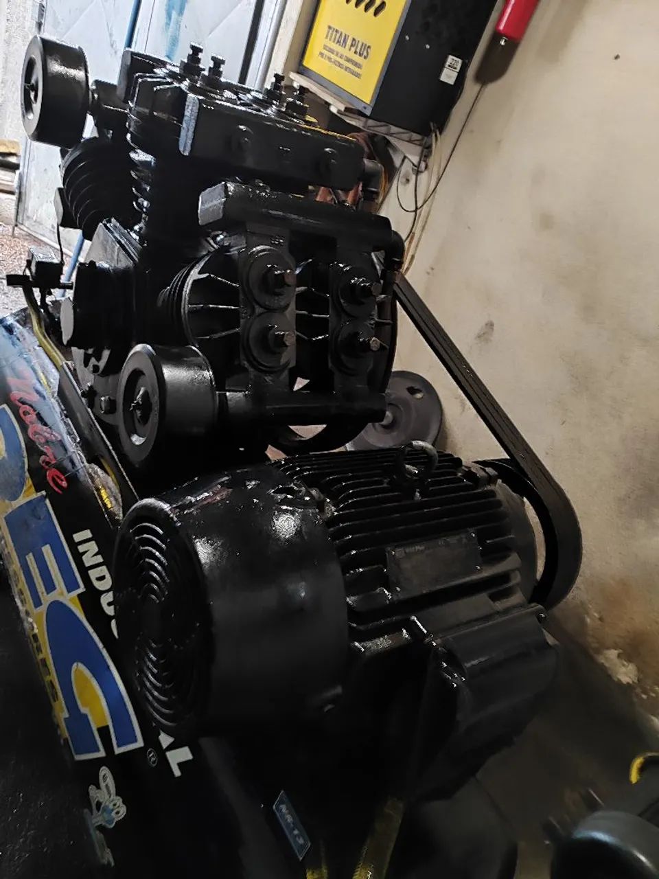 Compressor de ar industrial  - Foto 3