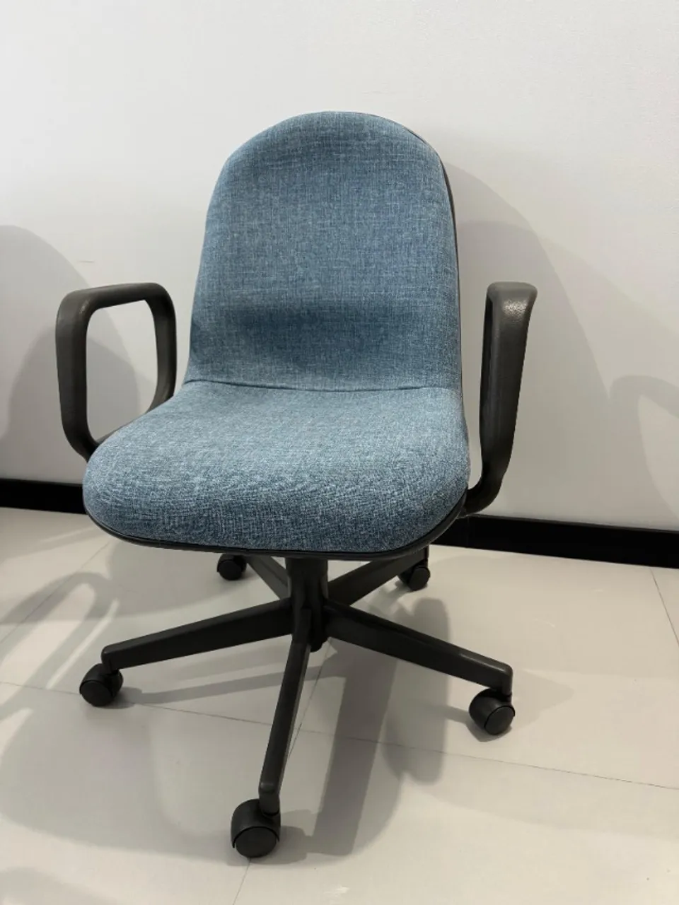 Cadeira diretor rodinha - marca Giroflex