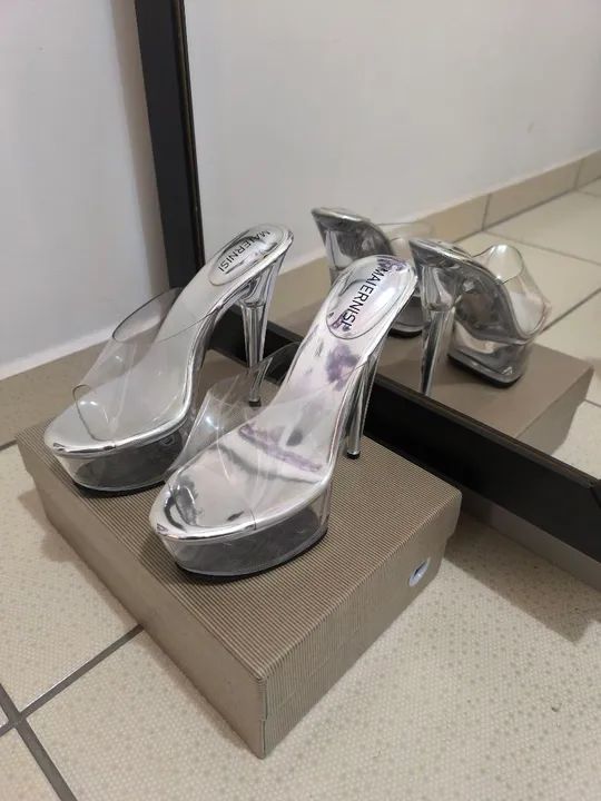 Salto alto de acrílico  - Foto 2