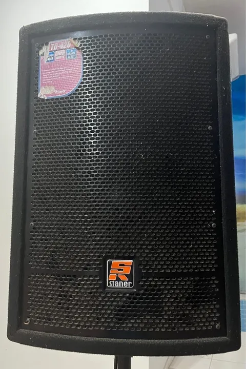Vendo 4 Caixas de Som (2 Agudo e 2 SUB) Leia
