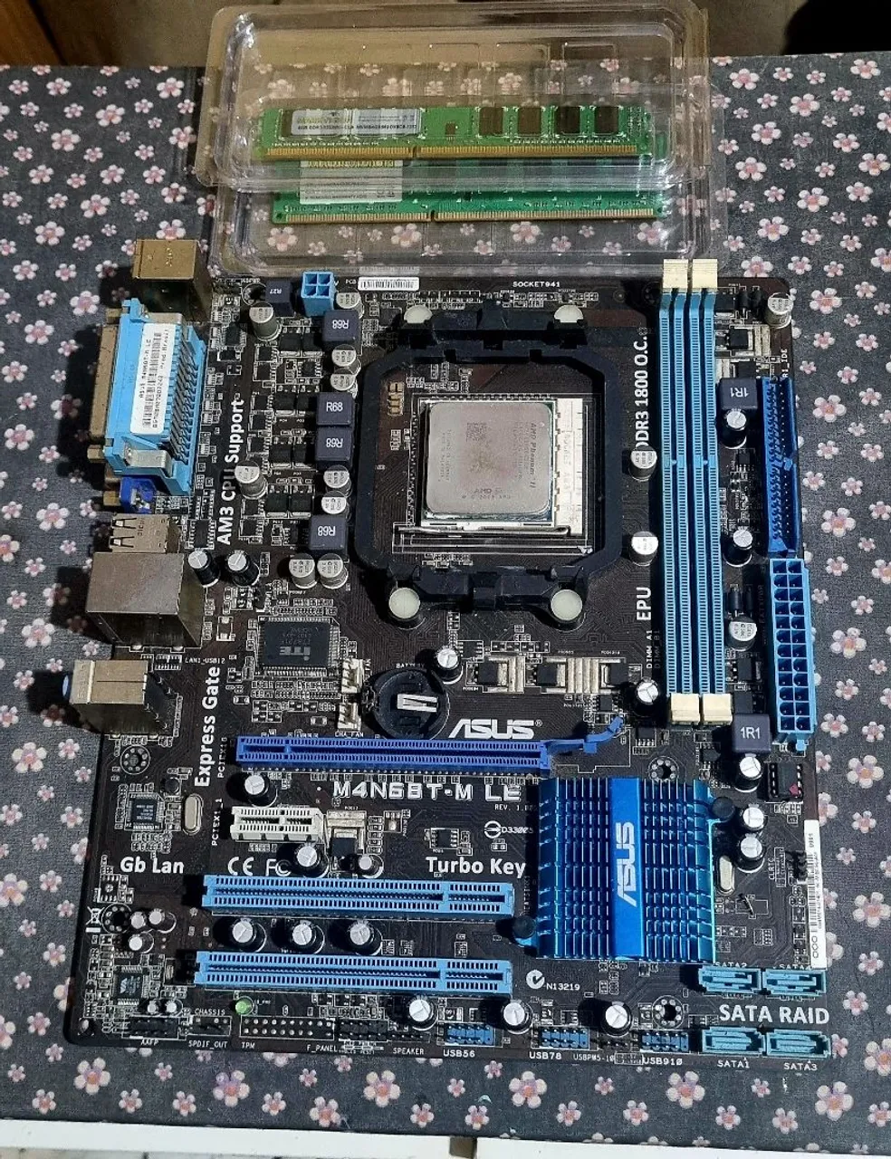 Kit placa mãe AM3 + processador + memórias