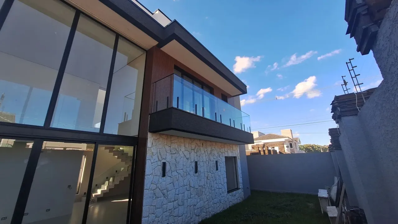 Sobrado com 4 quartos à venda por R$ 2550000.00, 255.00 m2 - UMBARA - CURITIBA/PR