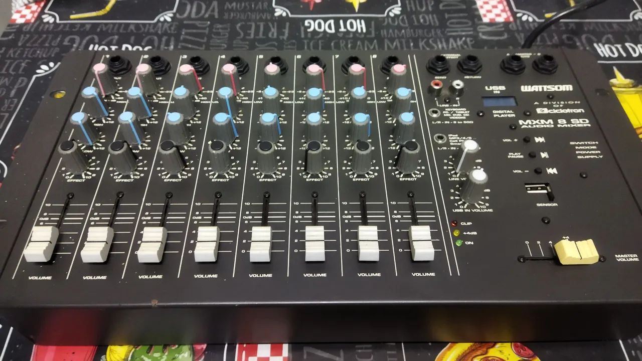 Mesa de Som Wattsom MXM 8 SD - 